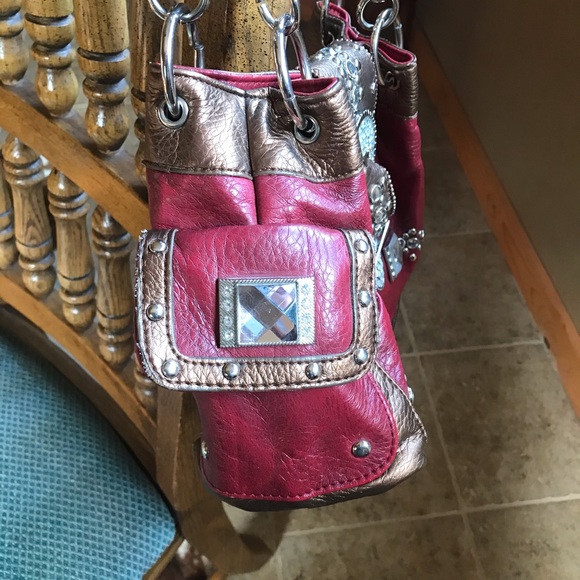 Bling Red/Gold Handbag - Picture 4 of 6